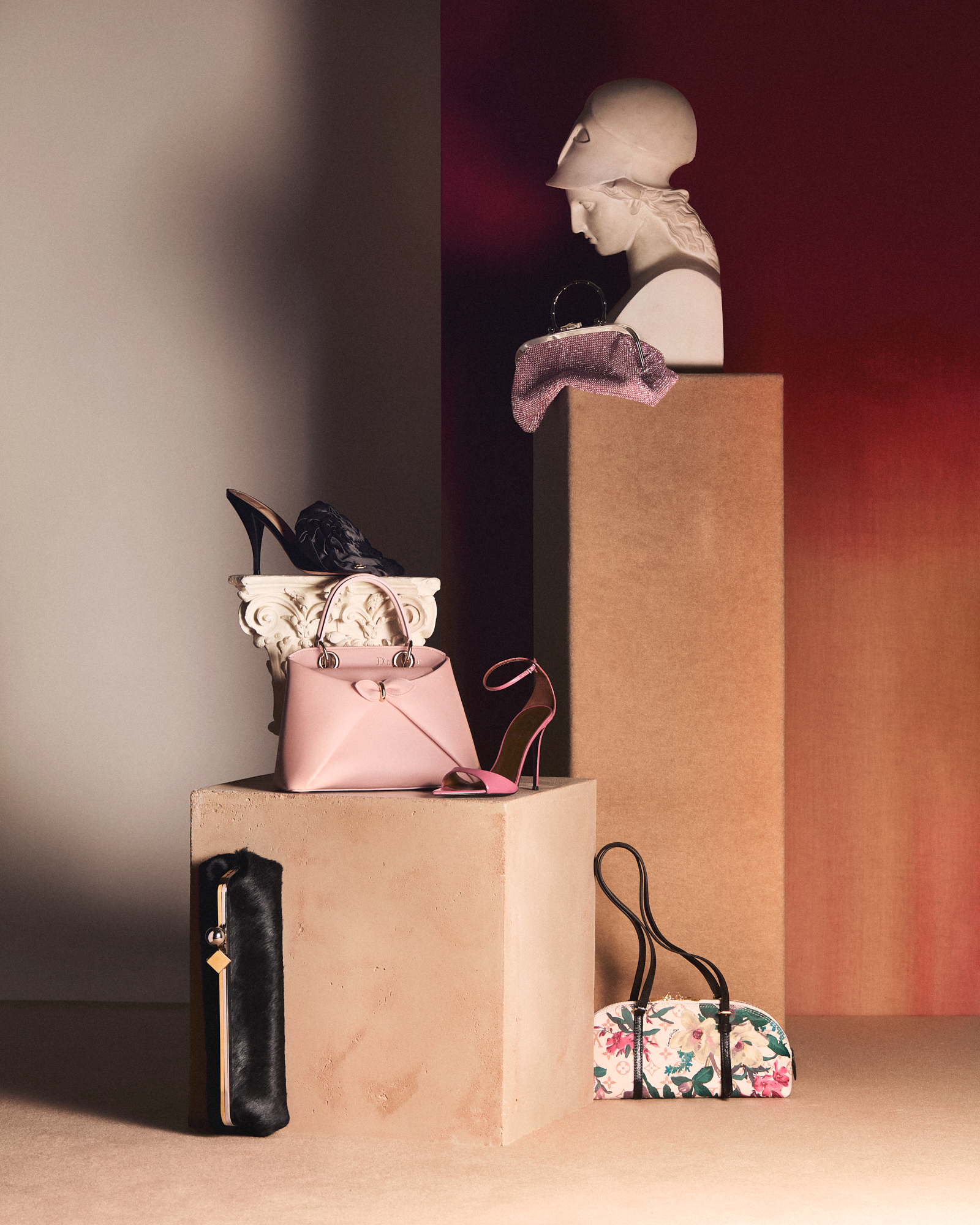 Talent and Partner, Nathan Robin: Numéro 261 — Vitrines (Fig. 3)