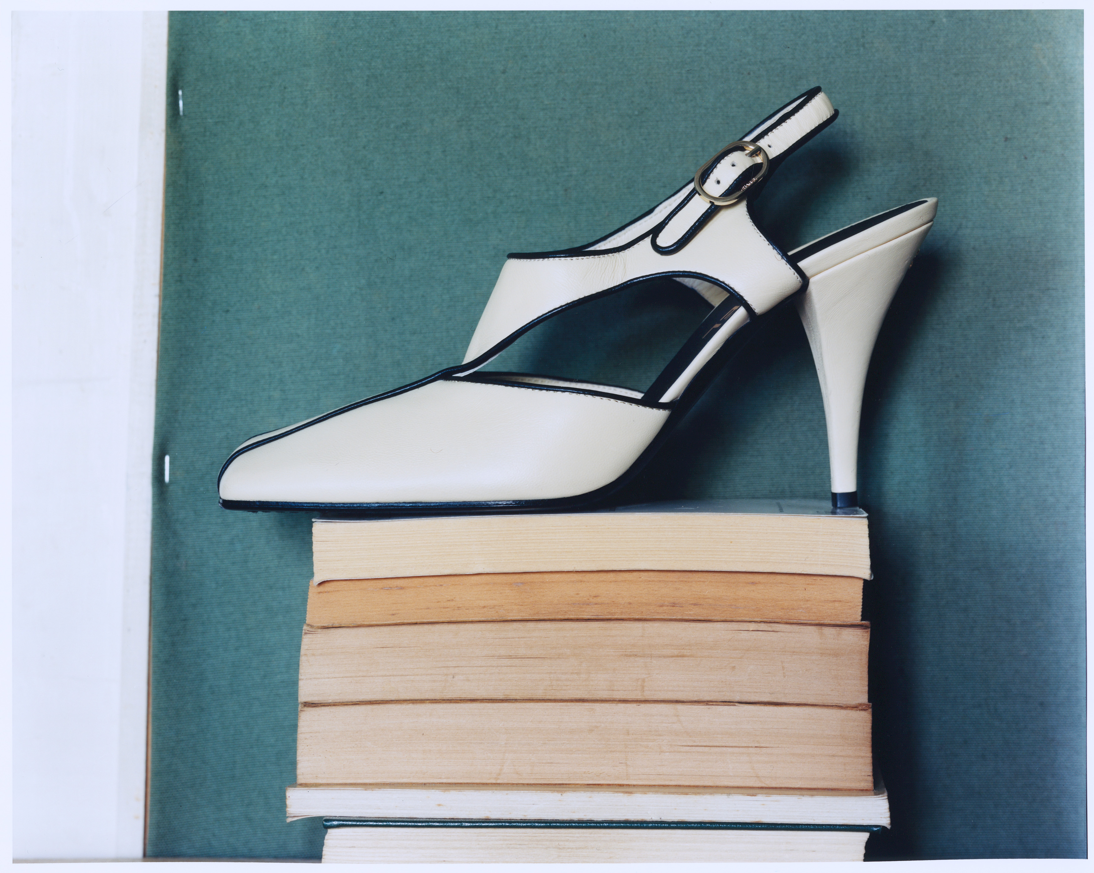 Talent and Partner, Sophie Glasser: Harper's Bazaar France — Objets de désir (Fig. 3)