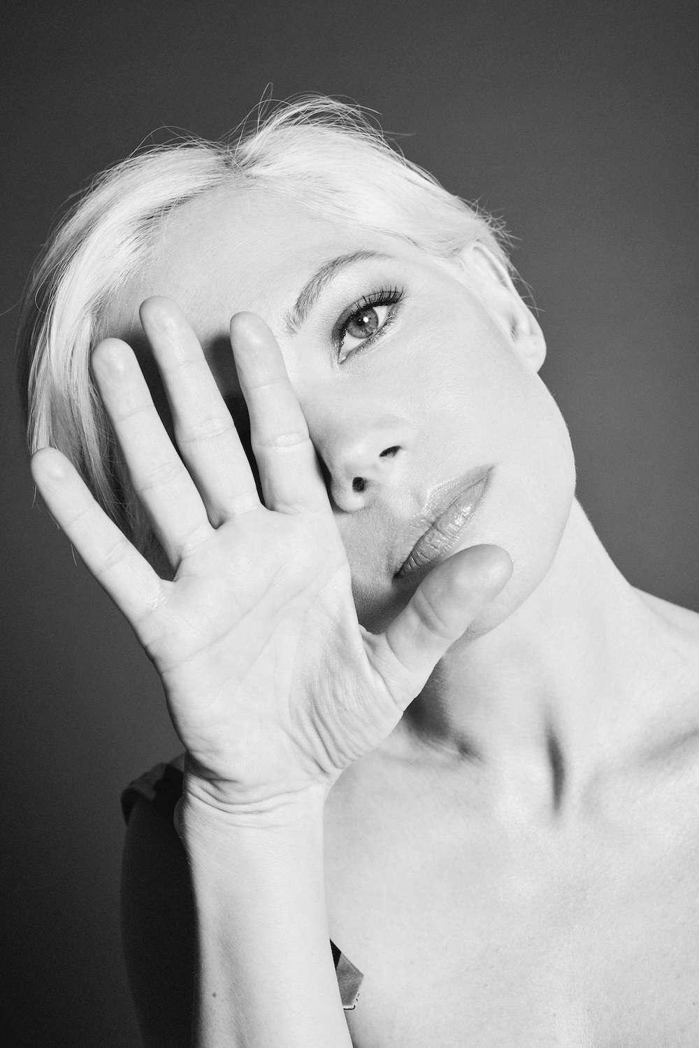 Talent and Partner, Sofia Sanchez & Mauro Mongiello: Harper's Bazaar G — Michelle Williams (Thumbnail)