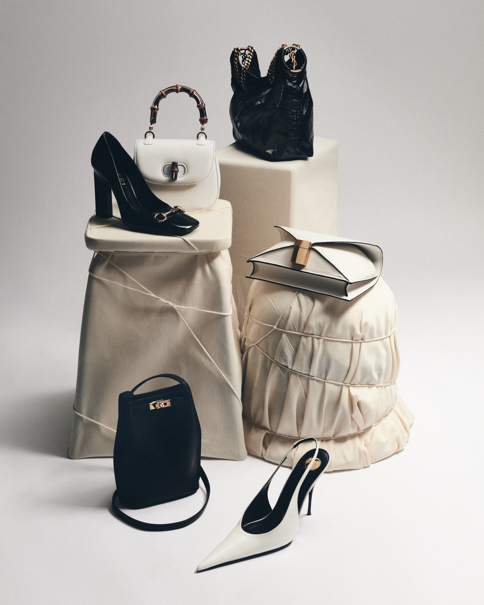 Talent and Partner, Nathan Robin: Numéro 260 — Vitrines (Fig. 1)