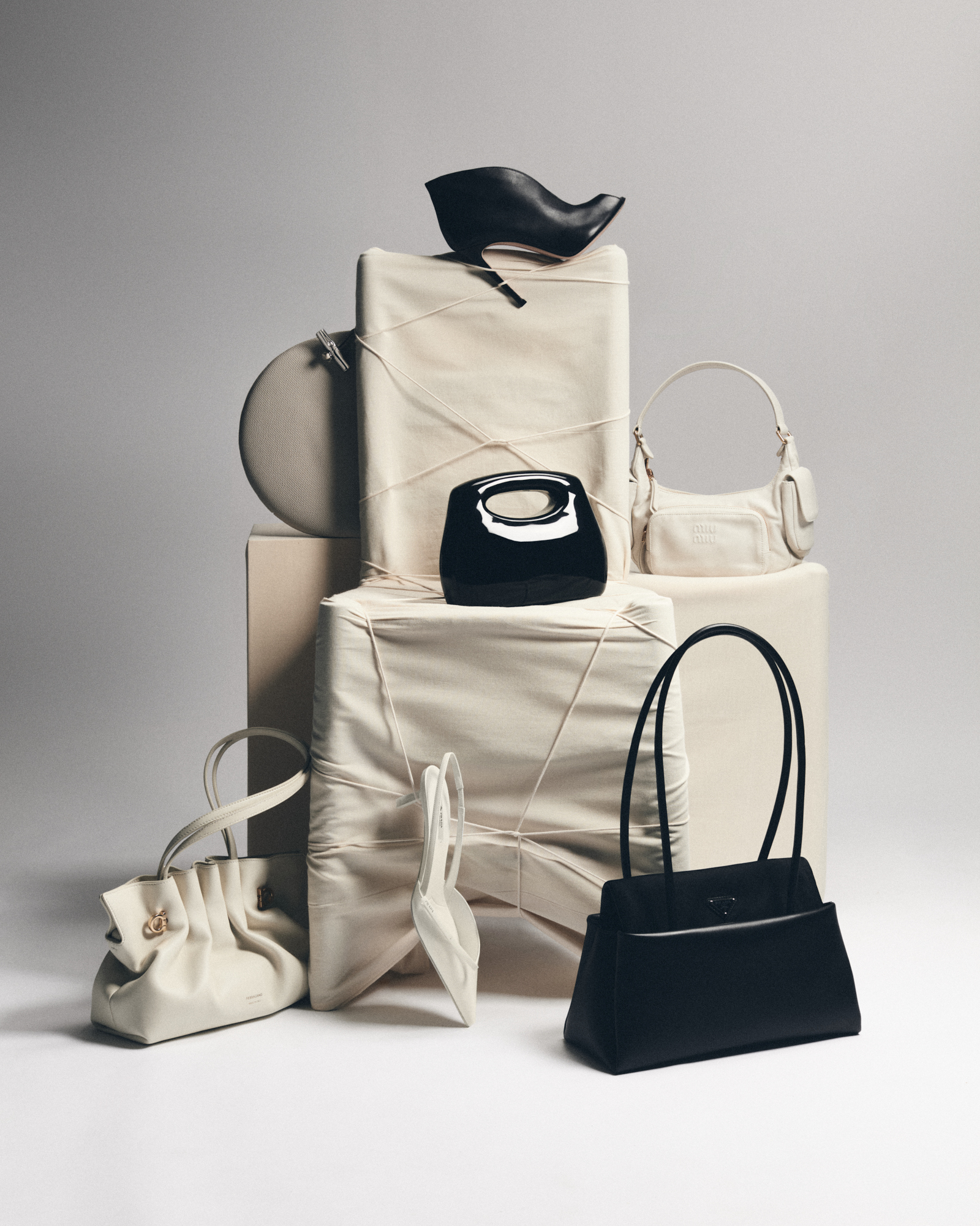 Talent and Partner, Nathan Robin: Numéro 260 — Vitrines (Fig. 2)