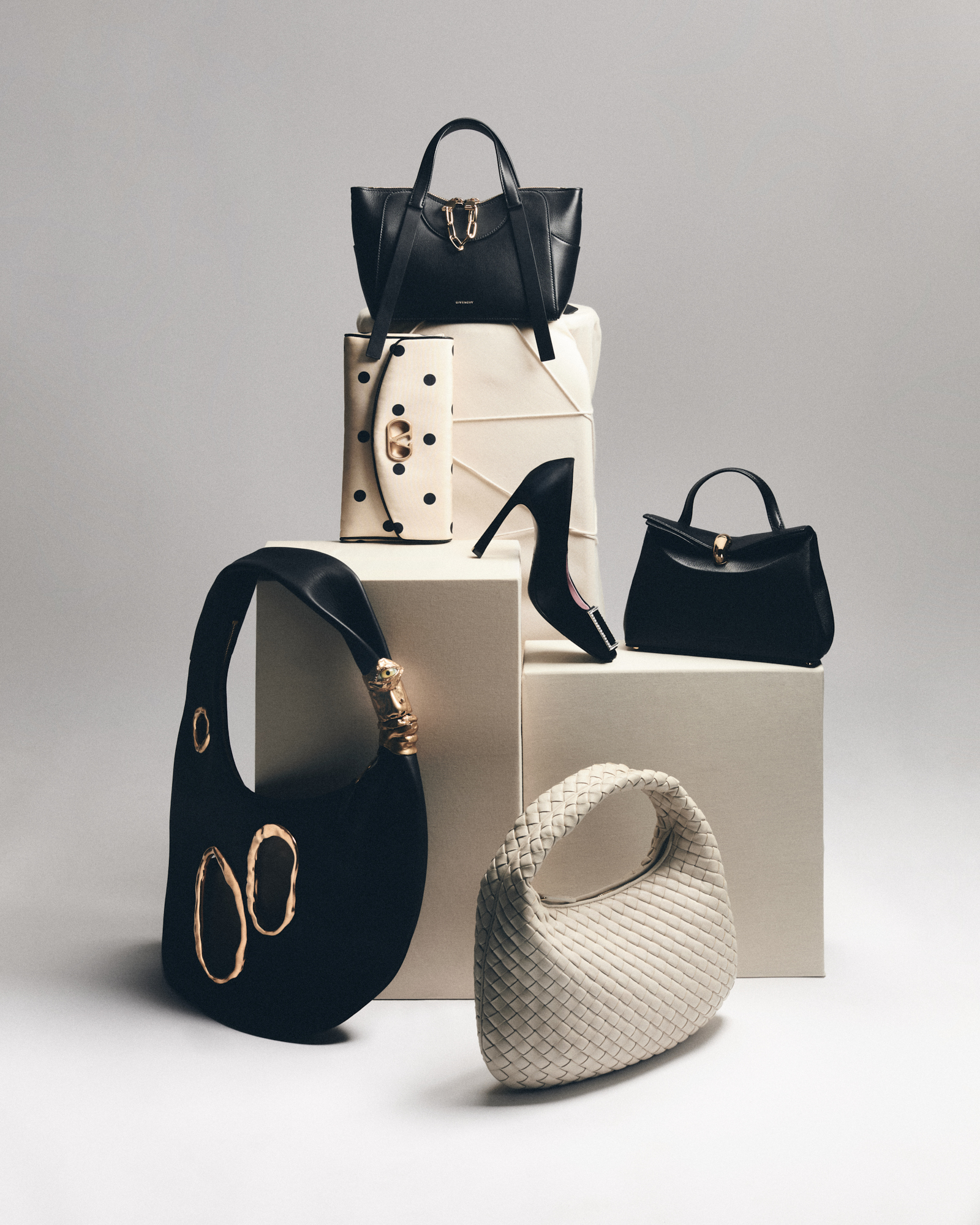 Talent and Partner, Nathan Robin: Numéro 260 — Vitrines (Thumbnail)